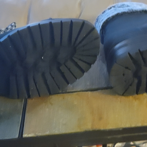 Time & Tru Black fur boots size 12 W - Picture 2 of 10